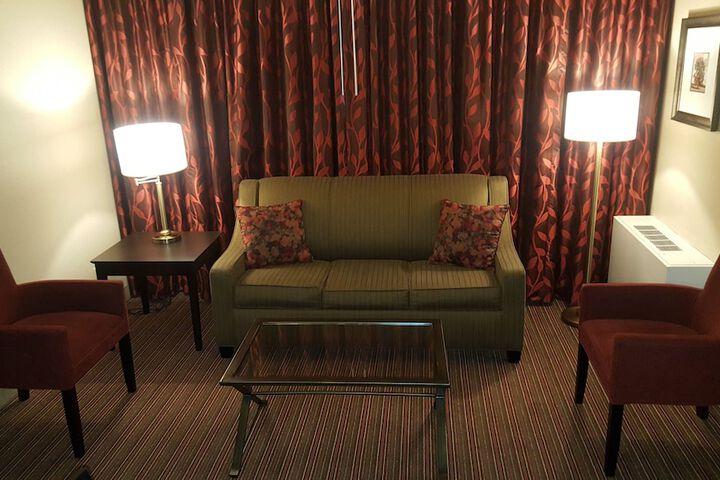 Room 11 of 50