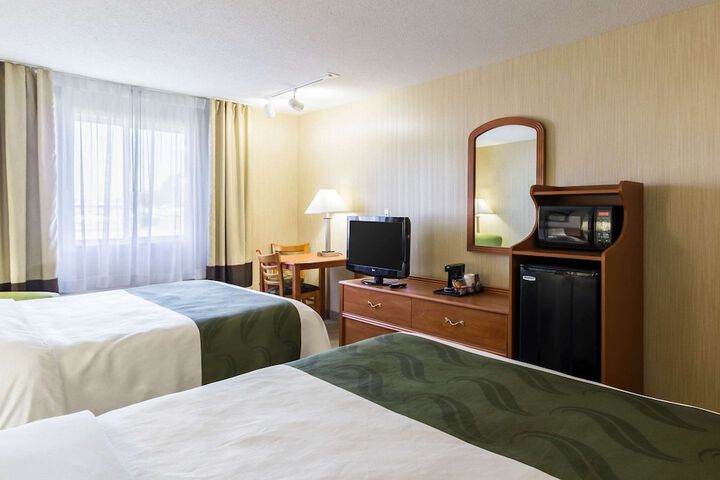 Room 30 of 49