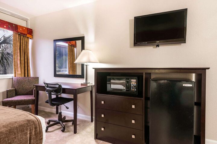 Room 82 of 167