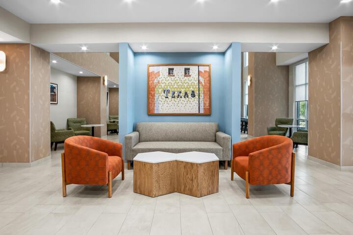 Hampton Inn & Suites Waxahachie