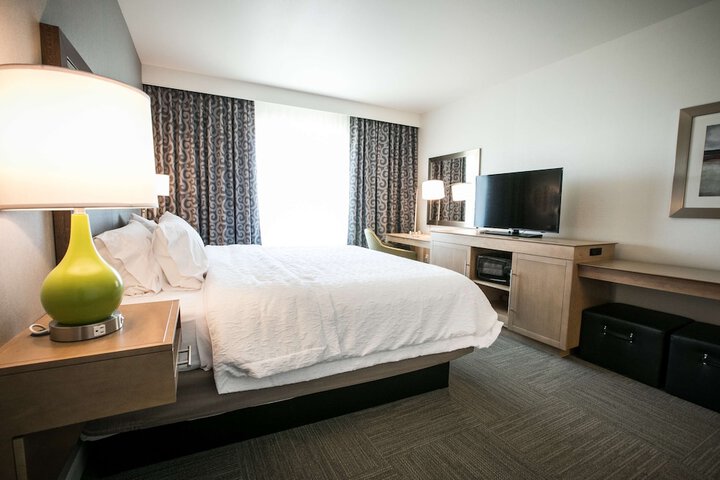 Room 51 of 82