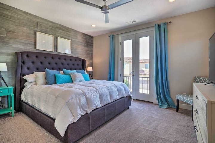 Utah Home w / Pool & Hot Tub Access Mtn Views!