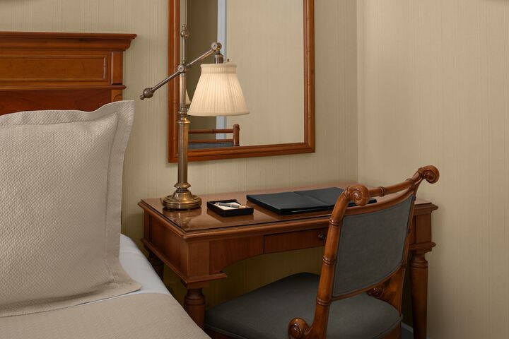 Room 35 of 89