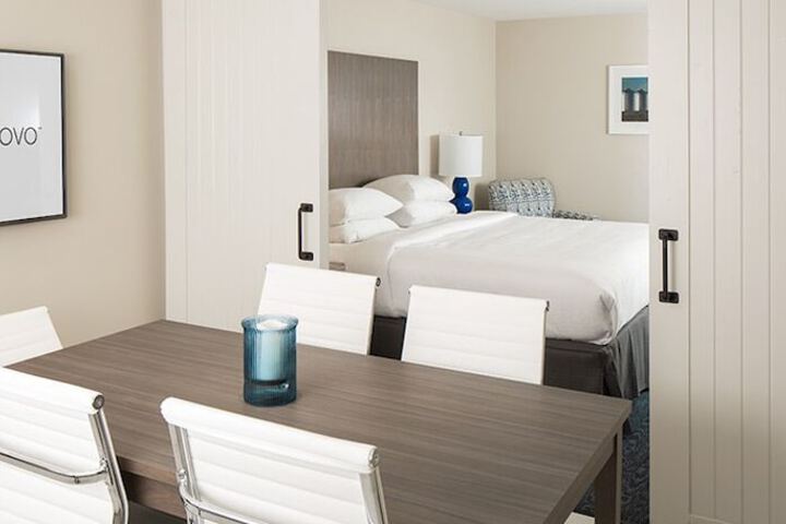 Hotel Renovo Des Moines UrbandaleTapestry Collection Hilton