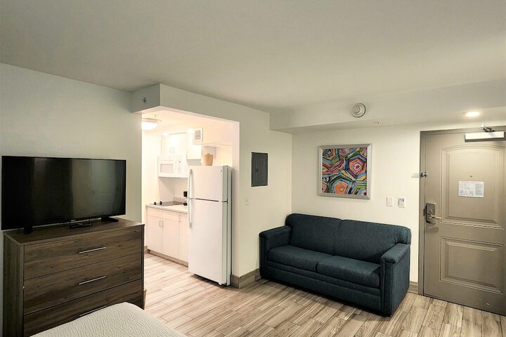 Room 36 of 71