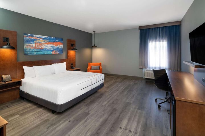 Room 16 of 30