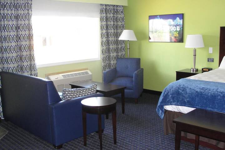 Room 13 of 42