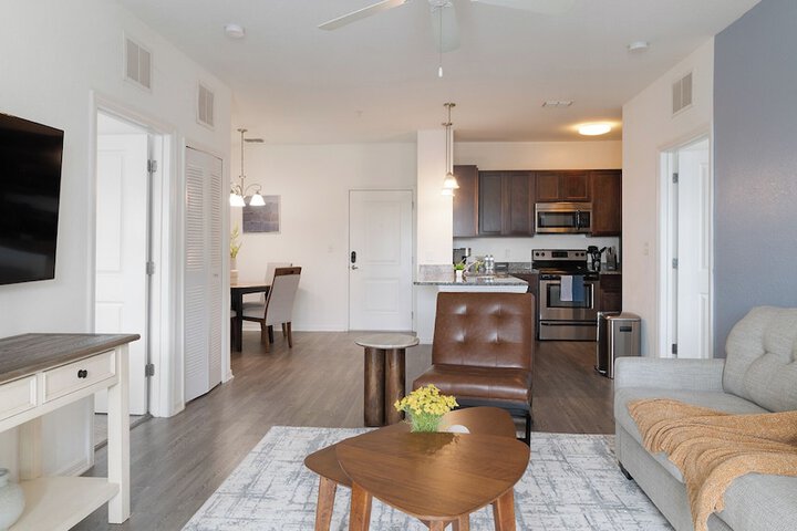 Landing Apartments near South Apopka FL
