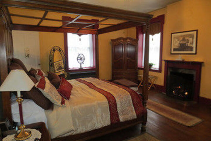 Stoltzfus Bed & Breakfast