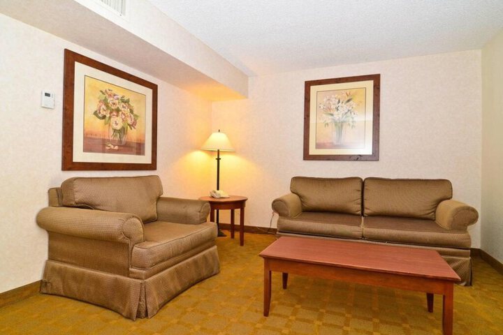 RED LION HOTEL GRANTS