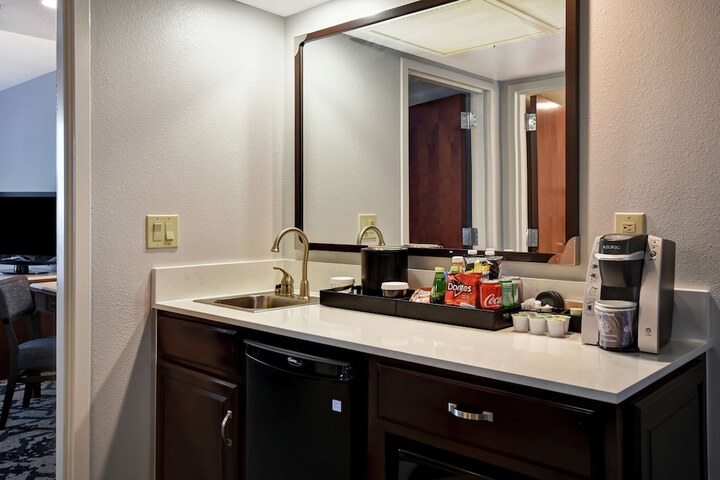 Embassy Suites by Hilton Montgomery Hotel & Conference Ctr