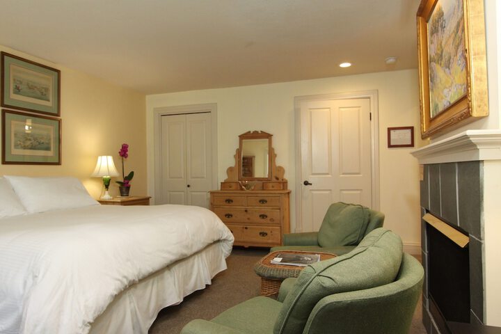 Room 53 of 107