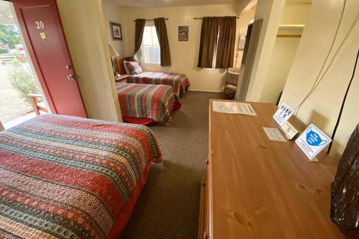 Room 12 of 47