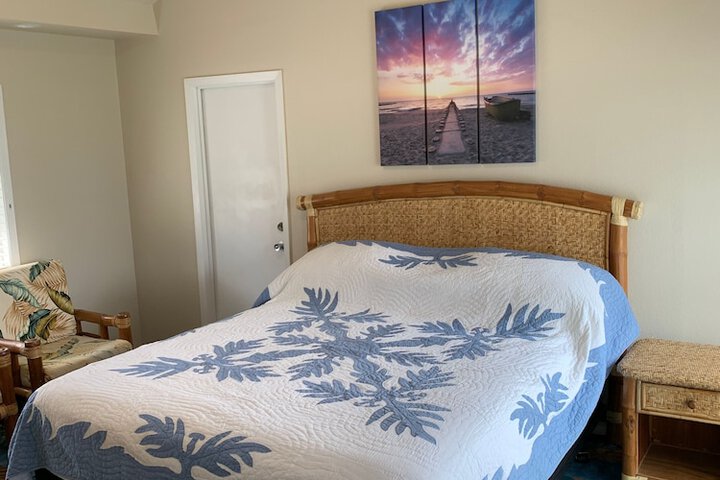 Waimanalo Beach Cottages