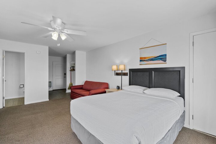 Room 40 of 97