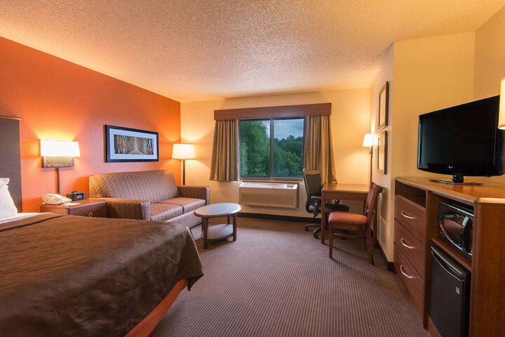 Room 17 of 32
