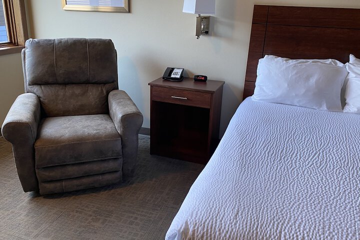Room 15 of 38