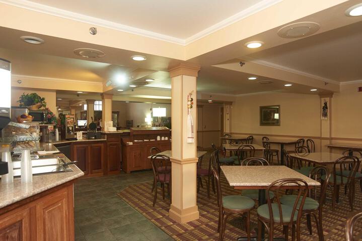 Hollow Inn & Motel