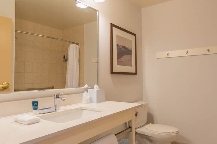 Lakeview Signature Trademark Collection by Wyndham