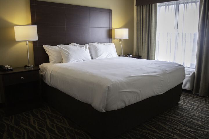 Room 54 of 72