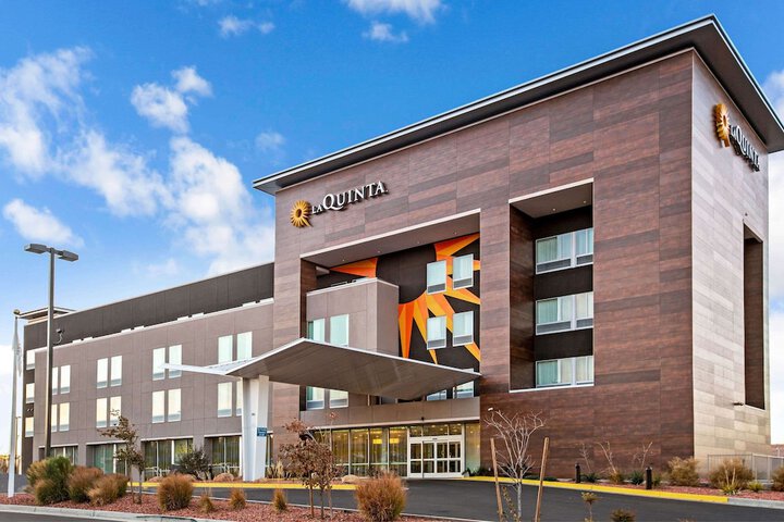 Hotel 5 of 61