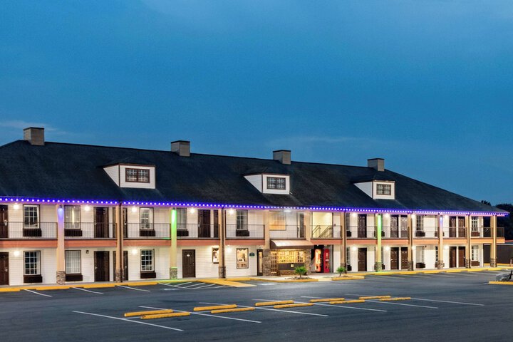 Hotel 4 of 26