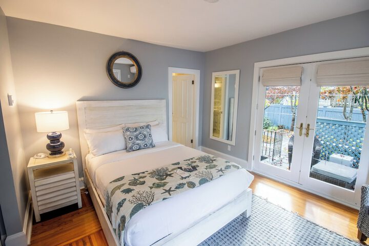 Room 10 of 70