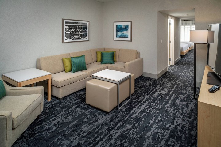 Delta Hotels by Marriott Huntington Downtown