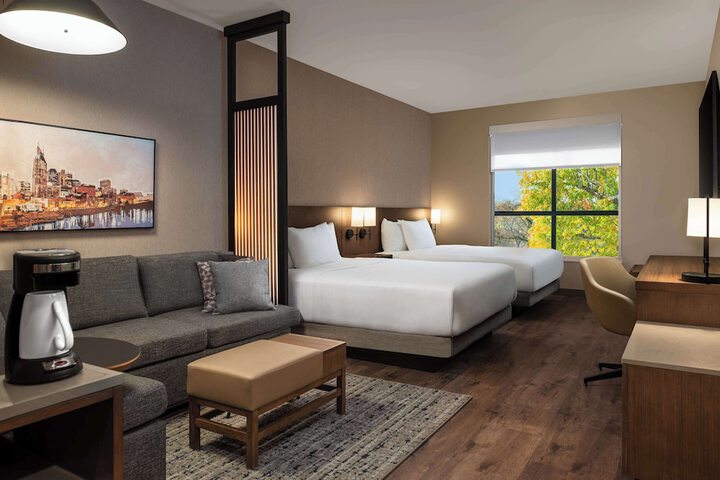 Room 19 of 52
