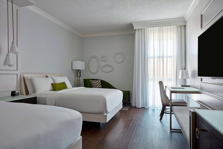 Room 22 of 60