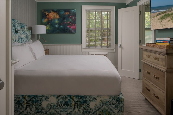 Room 13 of 15