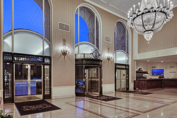 Hotel 13 of 207