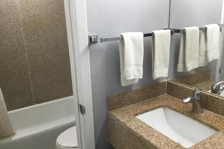 Budget Inn Plainview