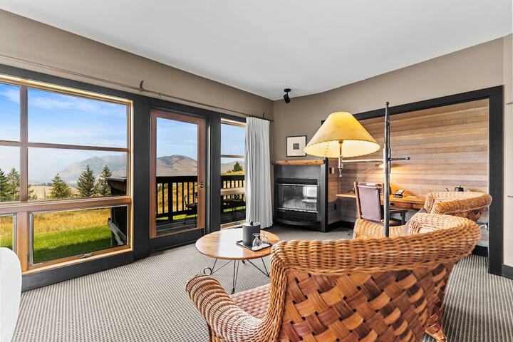Sun Mountain Lodge