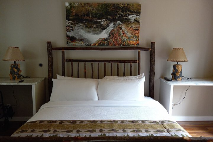 The Carter Lodge on the River