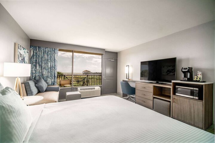 Room 36 of 46