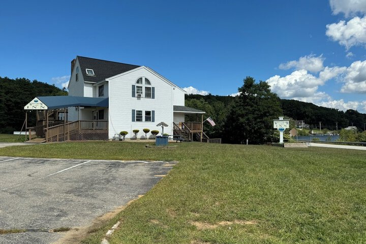 Winnisquam Lake Inn