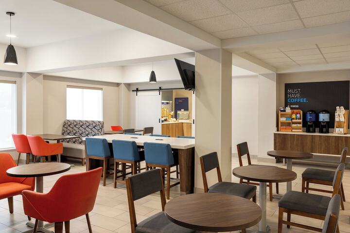 Holiday Inn Express Syracuse Airport by IHG