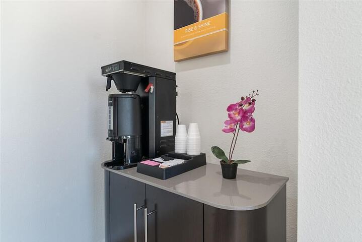 Hotel Interior 11 of 34