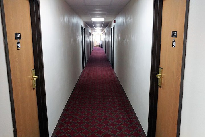 Ballroom/Hall 29 of 31