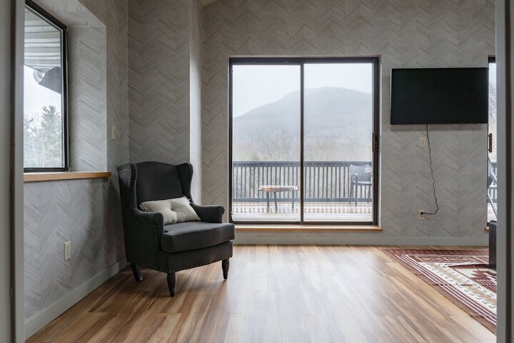Room 49 of 61