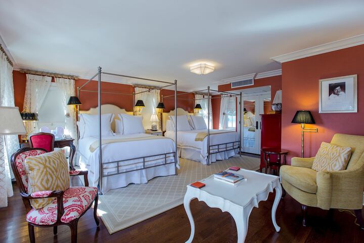 Room 17 of 47