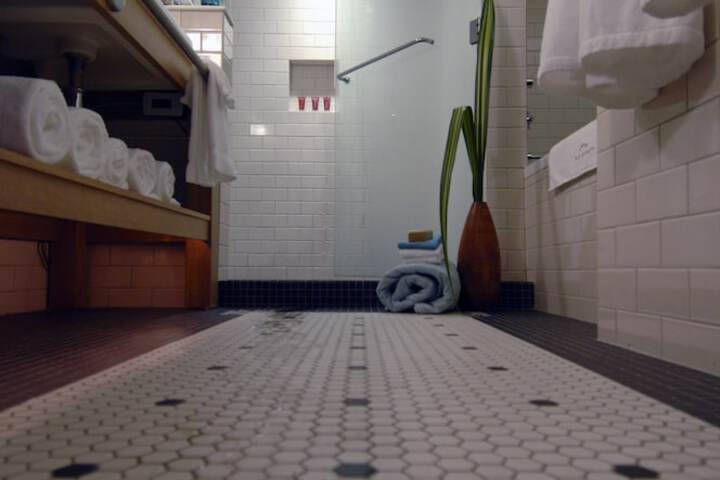 Room 87 of 149