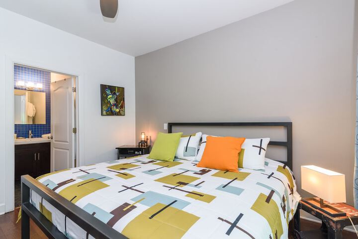 Room 42 of 114