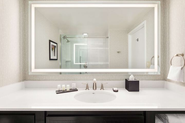 Embassy Suites by Hilton Irvine Orange County Airport
