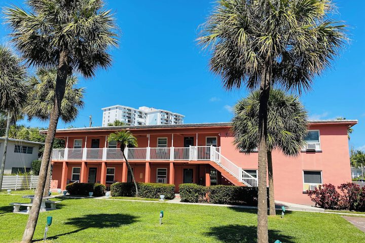 Hotel 2 of 81