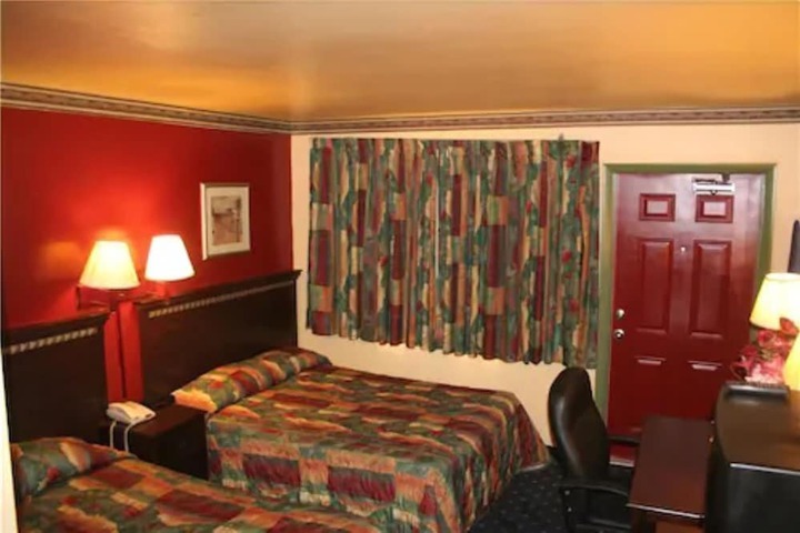 Plaza Travel Inn