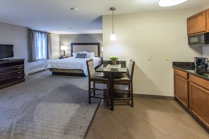 Room 20 of 33