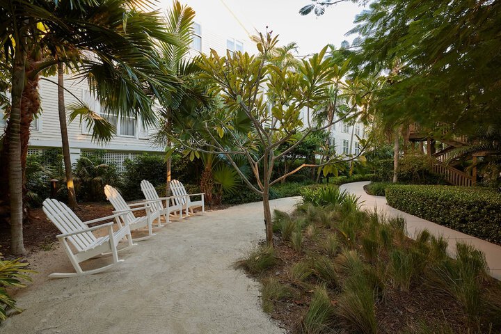 Hotel Exterior 73 of 75