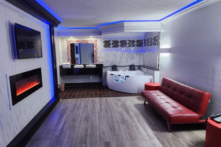 Room 9 of 41